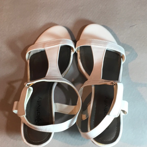 Relativity Vintage Patent Leather White Size 8.5 - Picture 4 of 5